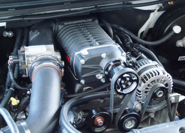 Whipple Superchargers 14-17 6.0L GM 2500 HD W140AX (2.3L) SC Kit